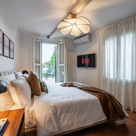 Apartment Centro Storico Air Conditioning, Private Terrace, Wifi *
