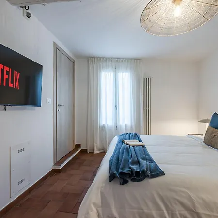 Apartment Centro Storico Air Conditioning, Private Terrace, Wifi Fiorano Modenese