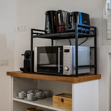 Centro Storico Air Conditioning, Private Terrace, Wifi Apartment
